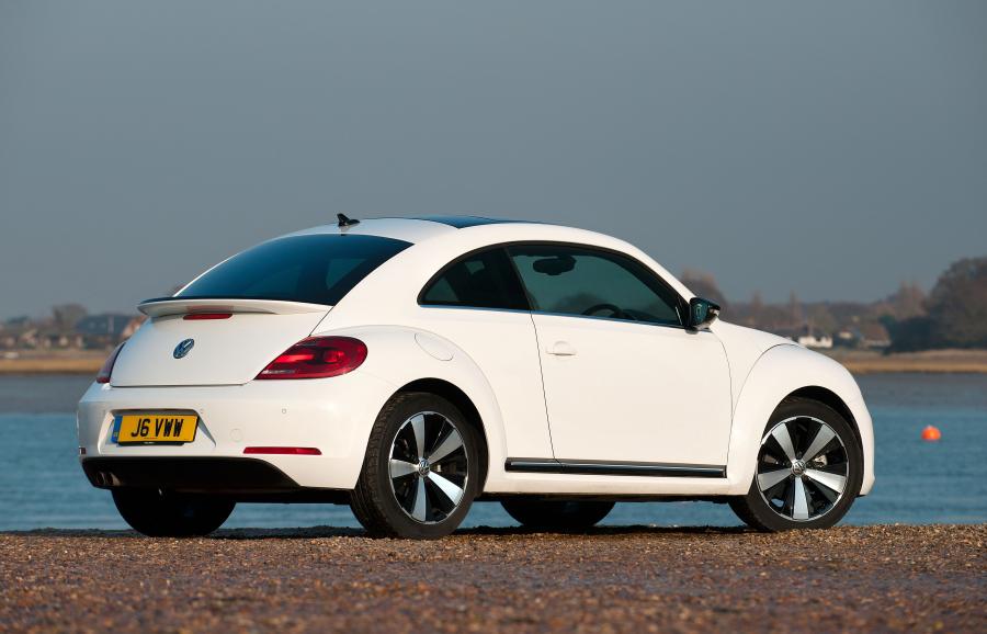  Volkswagen Beetle 2011 года  (UK) (фото 38 из 39)